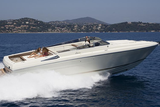 Astérie Motoryachten kaufen, finanzieren und versichern