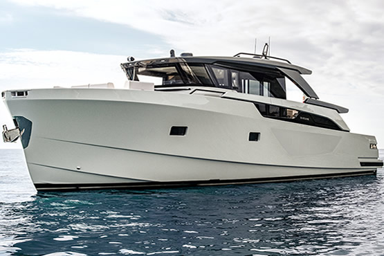 Bluegame Motoryachten kaufen, finanzieren und versichern