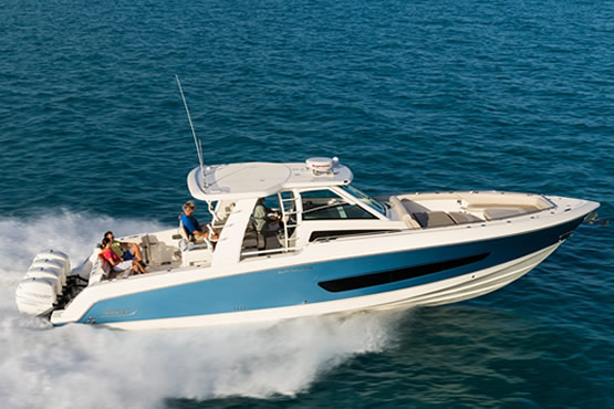 Boston Whaler Motorboote kaufen, finanzieren und versichern