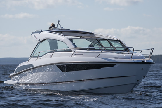 Flipper Motorboote kaufen, finanzieren und versichern