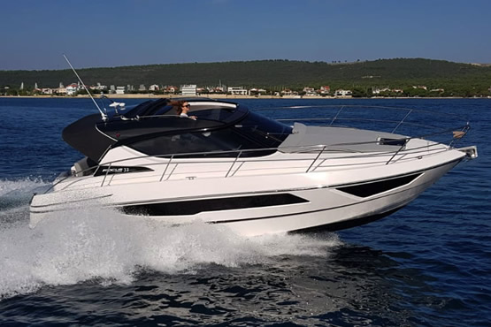 Focus Motorboote kaufen, finanzieren und versichern