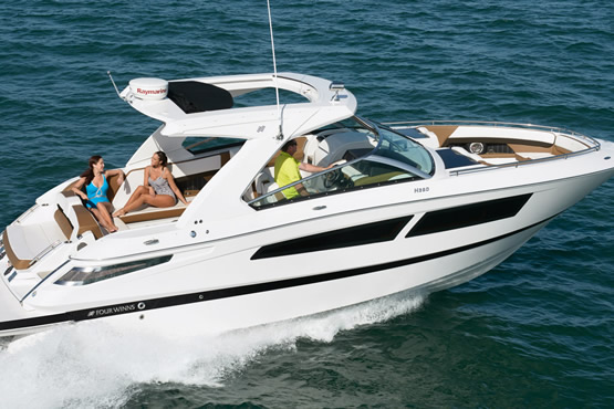 Four Winns Motorboote kaufen, finanzieren und versichern