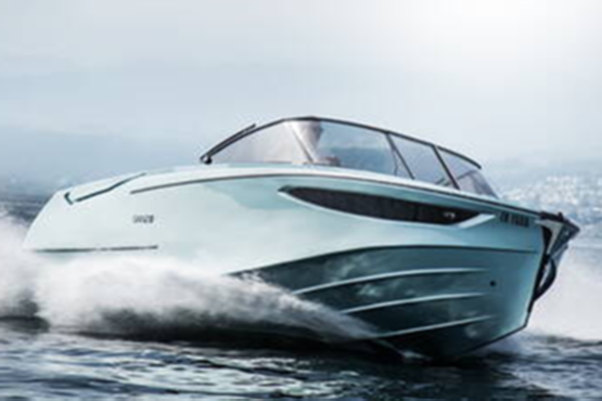 Ganz Motorboote kaufen, finanzieren und versichern