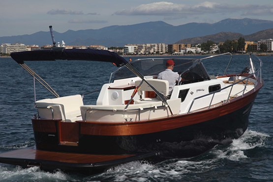Girbau Motorboote kaufen, finanzieren und versichern