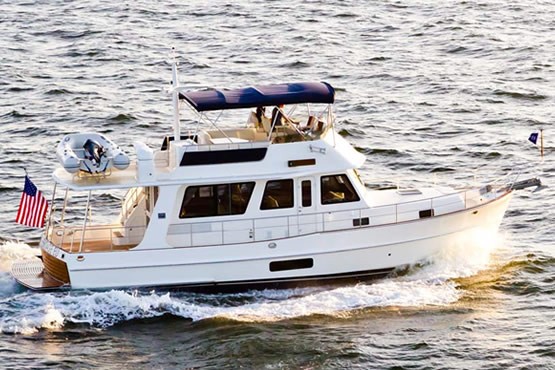 Grand Banks Motorboote kaufen, finanzieren und versichern