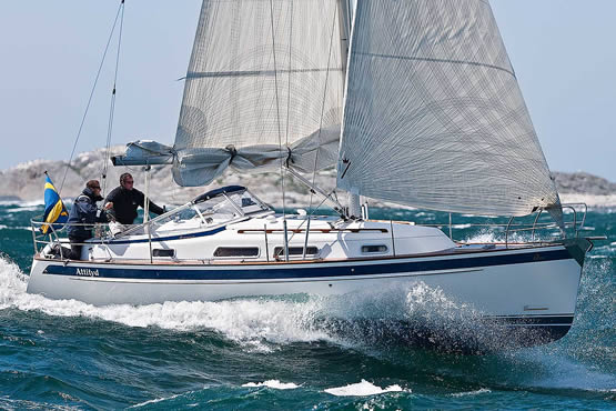 Hallberg-Rassy Segelboote kaufen, finanzieren und versichern