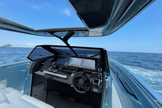 Limitless Motorboote kaufen, finanzieren und versichern