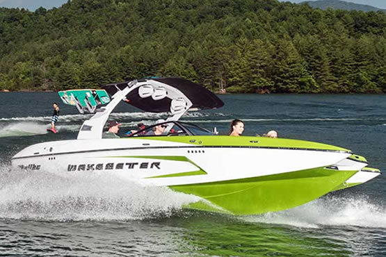 Malibu Sportboote kaufen, finanzieren und versichern