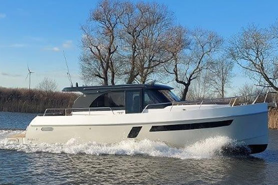 Maxima Motorboote kaufen, finanzieren und versichern