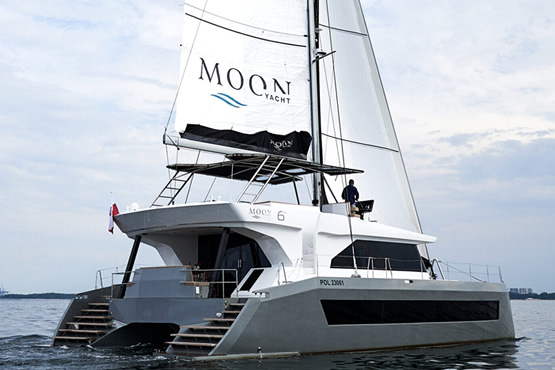 Moon Yacht Segelkatamarane kaufen, finanzieren und versichern