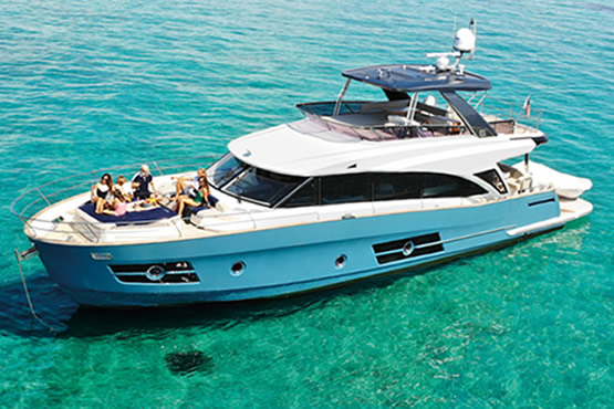 OceanClass Motoryachten kaufen, finanzieren und versichern