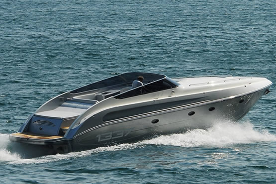 Performance Motorboote kaufen, finanzieren und versichern
