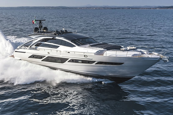 Pershing Motoryachten kaufen, finanzieren und versichern