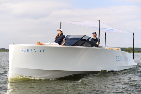 Q-Yachts Elektroboote kaufen, finanzieren und versichern