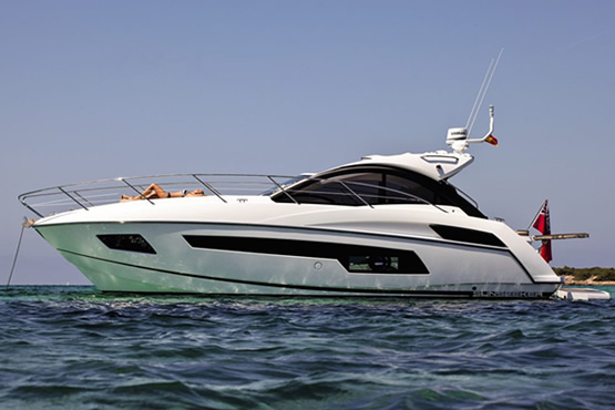 Sunseeker Motorboote kaufen, finanzieren und versichern