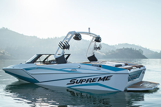 Supreme Sportboote kaufen, finanzieren und versichern